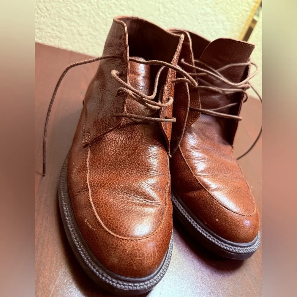 Brown Chukka Boots with Rich Leather Finish